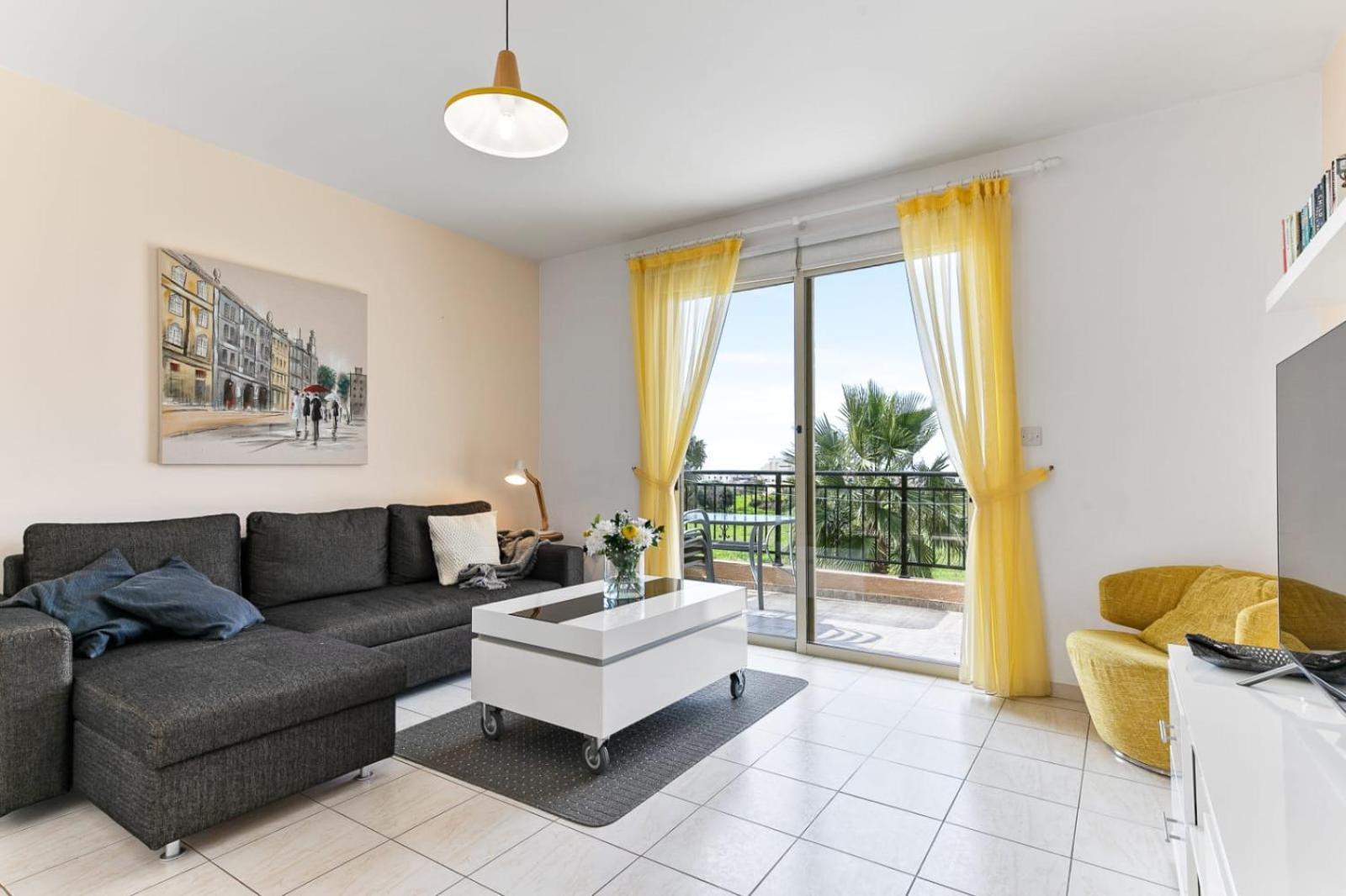 Sunny View - A Stunning Apartment With Private Rooftop Paphos Exterior foto